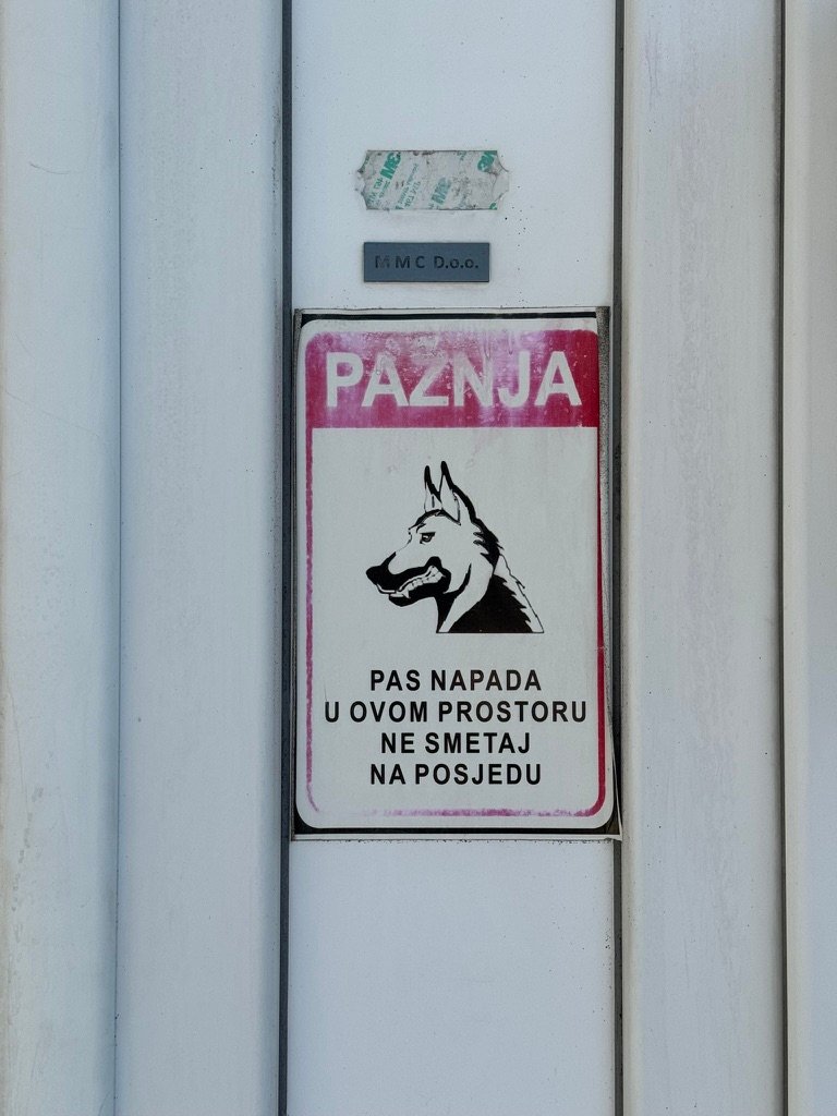 OK, maybe I need to keep away from this. Maybe I'll take a shortcut.