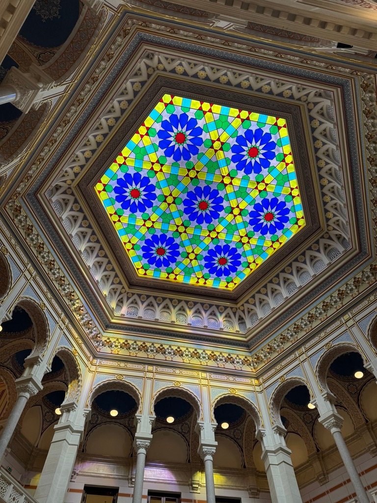 Ok, this in city hall is just lovely. Maybe only day one has sadness.