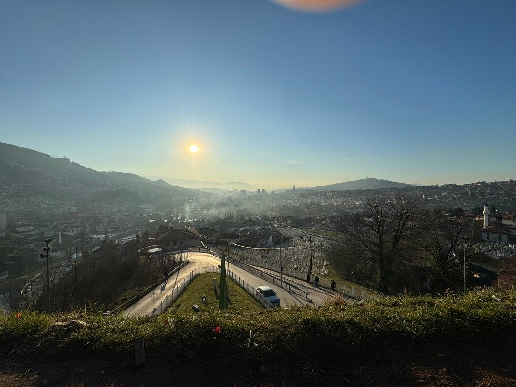 What a moody, pollutiony overview of life in a valley where nothing is often able to escape.